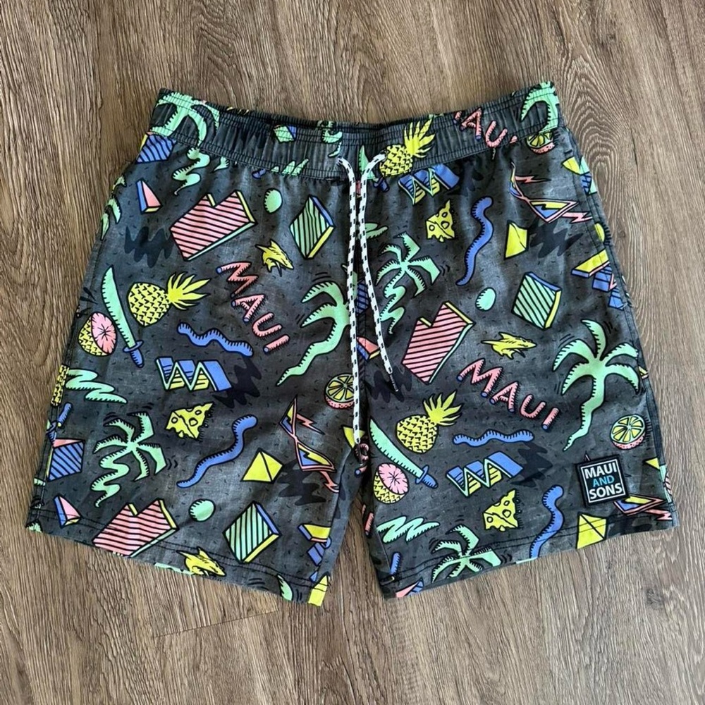 Maui and Sons Men's Graphic Swim Shorts